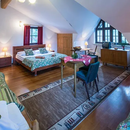 Alpina Bed & Breakfast