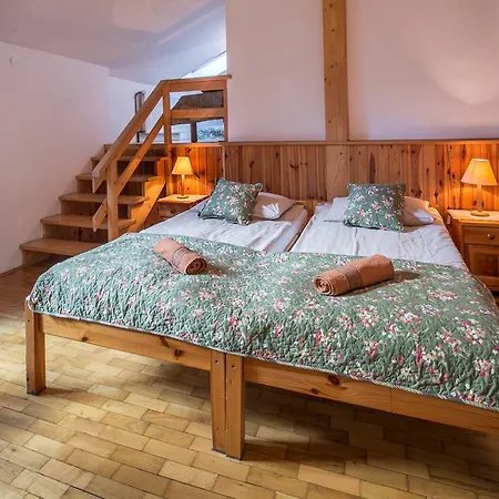 Frühstückspension Alpina 3*