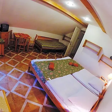 Bed and Breakfast Alpina 3*