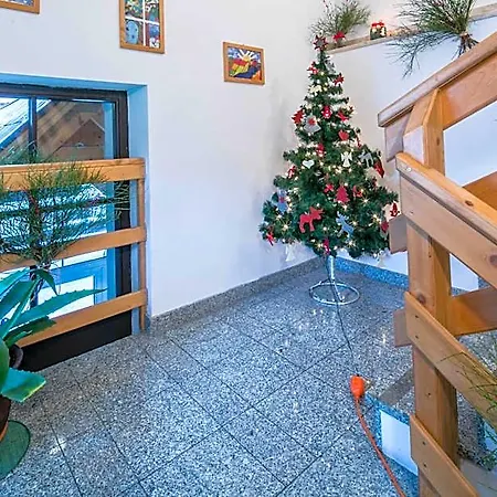 Bed & Breakfast Alpina 3*