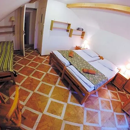 Bed and Breakfast Alpina 3*