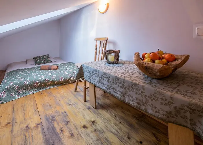 فندق مبيت وإفطار Alpina 3*