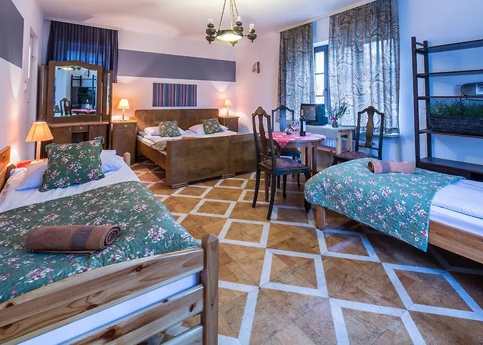 Alpina فندق مبيت وإفطار 3*